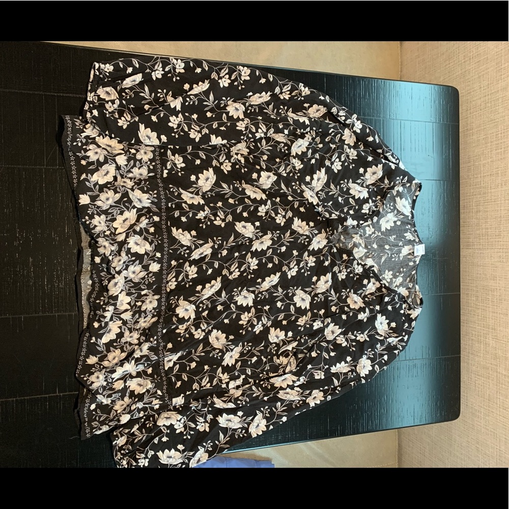 Old Navy long sleeve blouse